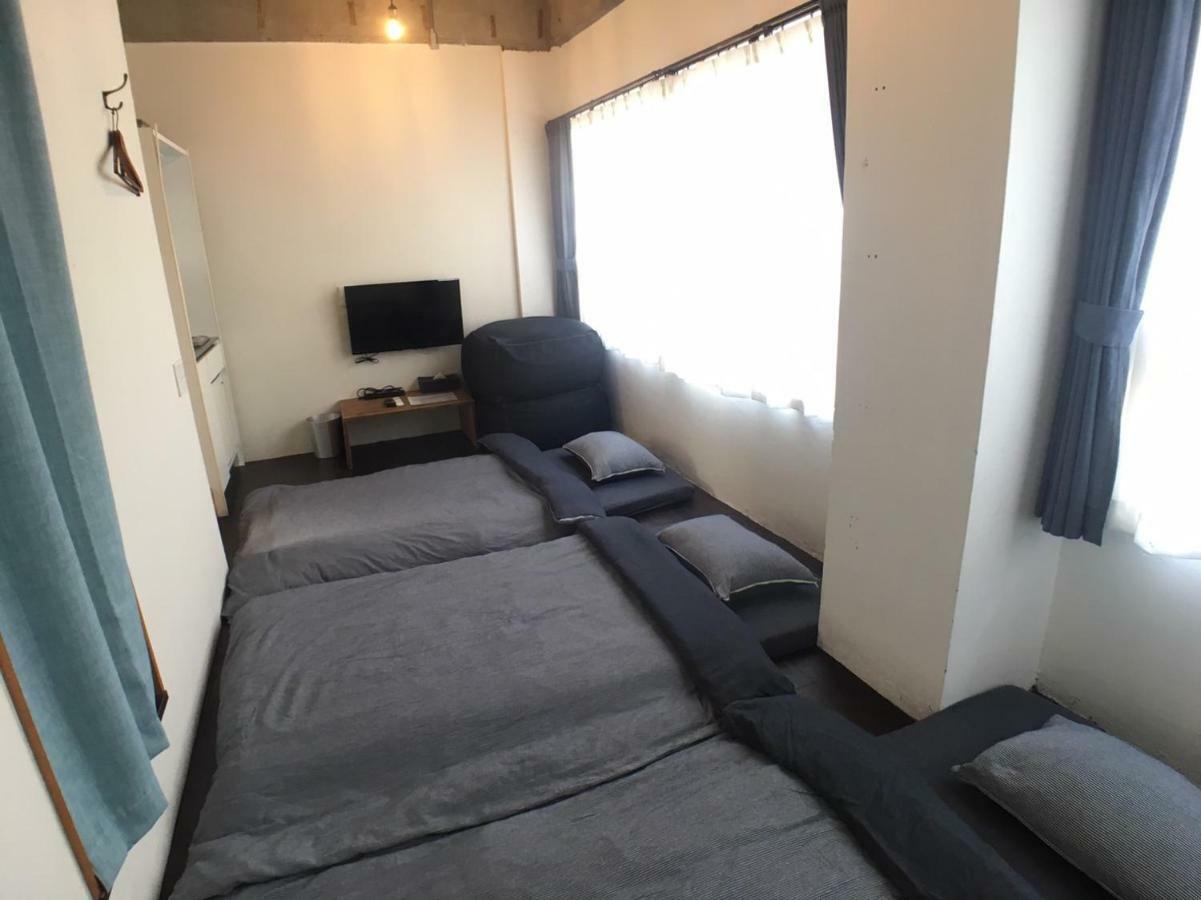Guest House Golden Mile Hostel Amami Exterior photo